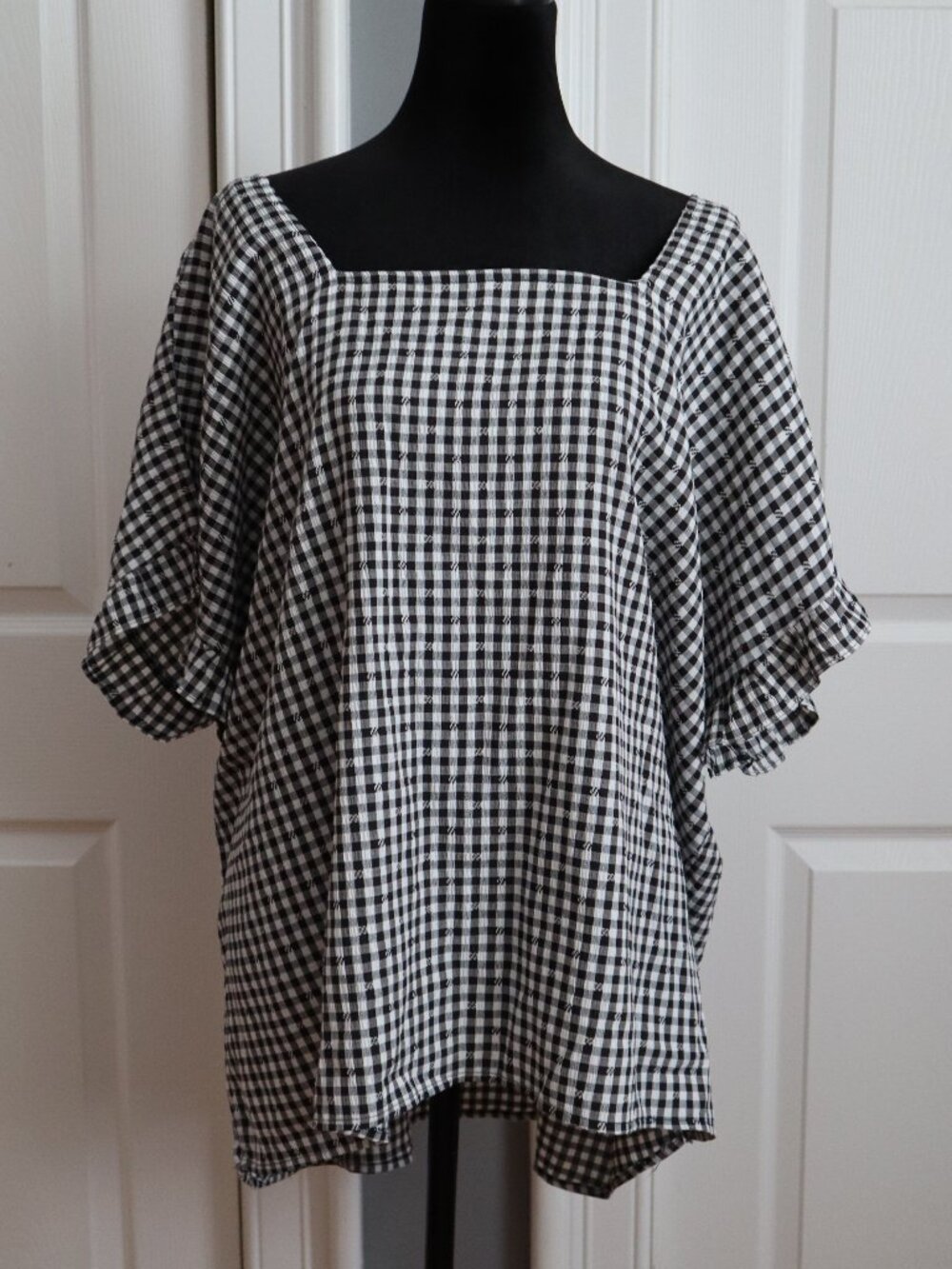 Girl With Curves Plus Size 2X Peasant Blouse Black White Gingham Check Cottage